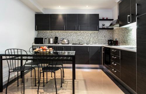 Gare Apartment | The Queen Luxury Apartments - Villa Cortina