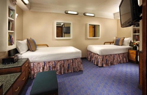 Harbor Hotel | The Queen Mary