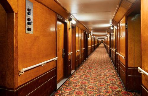 Harbor Hotel | The Queen Mary