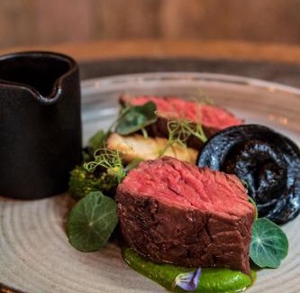 East Garston Hotel | The Queen's Arms