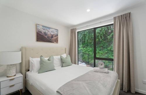 Arthur's Point House | The Queenstown Alpine Nest