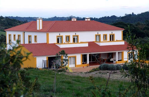 Azambuja Other | The quiet of the Country with all the Comfort!