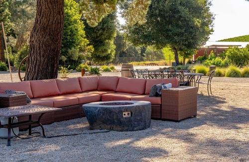 Paso Robles House | The Quintessential Barn at Farm Blanc Et Rouge