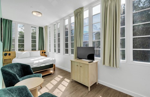 Faubourg Lafayette Hotel | The Quisby Hotel