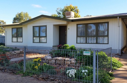 Quorn House | The Quorn-er House- family and pet friendly