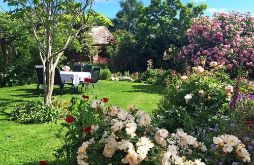 Longford Bed & Breakfast | The Racecourse Inn