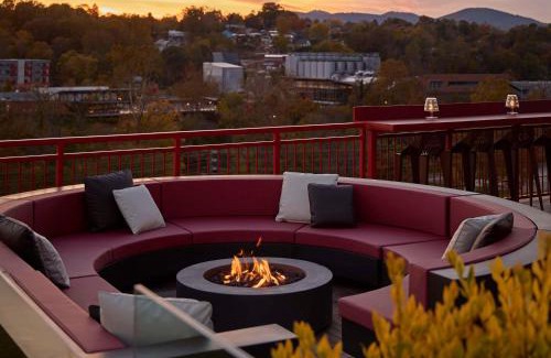 Asheville Hotel | The Radical Asheville, Tapestry Collection by Hilton