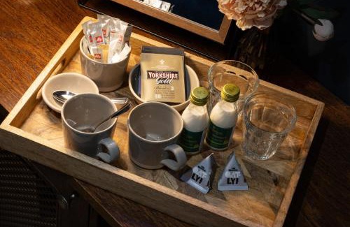 Chilworth Hotel | The Ragged Robin - A Heartwood Inn
