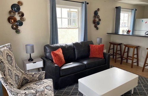 Raynolds Addition Apartment | The Railroad Apartment