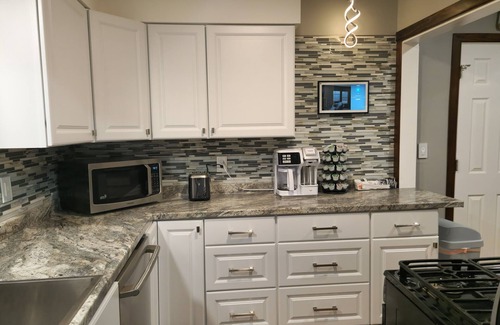 Youngstown House | The Railroad Ranch - Station 3 (3 bedrooms)