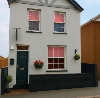 Colchester House | The Railway Sleeper Lodge