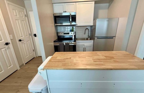 North Central Omaha Apartment | The Ralston Summary: