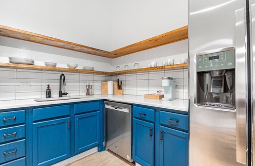 South Main Historic District Apartment | The Rambler