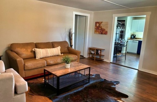 Tombstone House | The Rambling Rose! Peaceful, yet 1 block to ALL the action. RV & Fido friendly