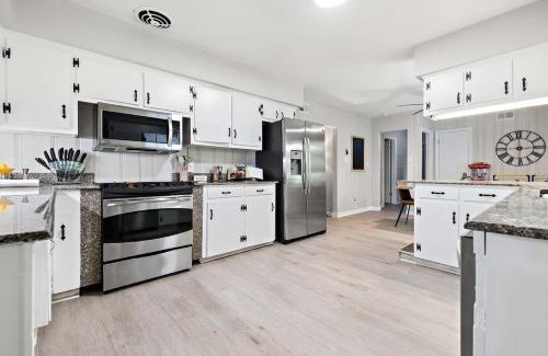 Mobile House | The Ranch 4-Bedrooms Large Yard & Patio