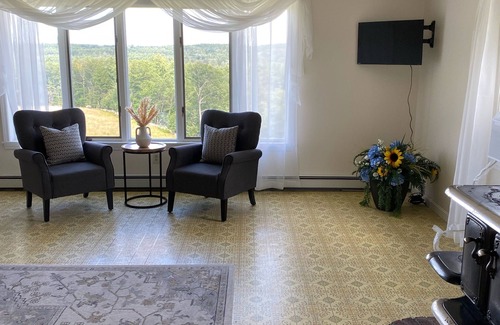 Milton House | The Ranch at the Ponderosa. Spacious, quiet, and beautiful views!