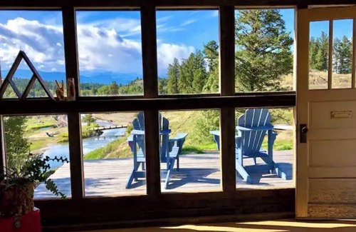 Eureka Cabin | The Ranch Hand - Epic River + Mountain Views