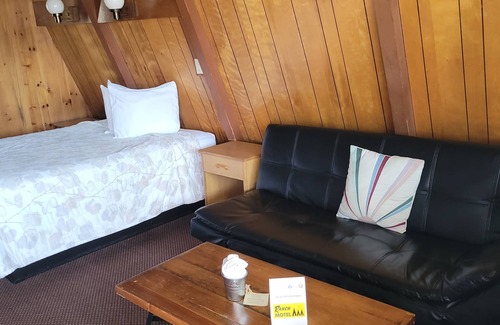 Rice Hill Hotel | The Ranch Motel by OYO Oakland I-5