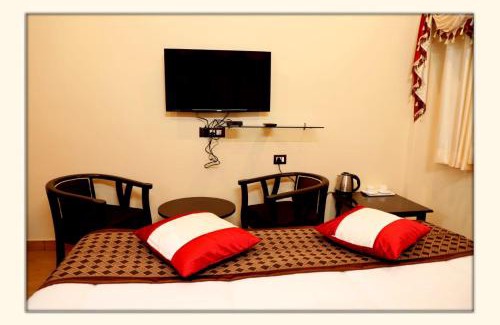 Majkhali Hotel | The Ranikhet Continental