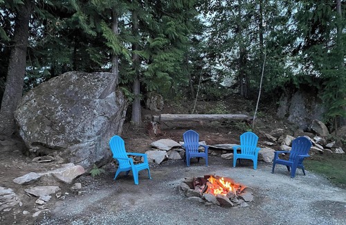 Boundary County RV Rental | The Raven's Nest Teepee . Nestled in the Selkirk Mountain range, in Naples Idaho