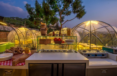 Ain Saadeh Hotel | The Ray Hotel & Studios