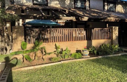 San Angelo House | THE RED ARROYO TOWNHOUSE - Just minutes away to any area in San Angelo! !