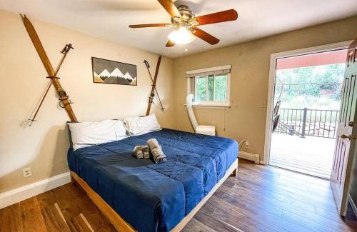 Colorado Springs House | The Red Barn Mountain