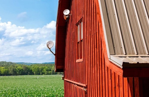 Cave Spring House | The Red Barn