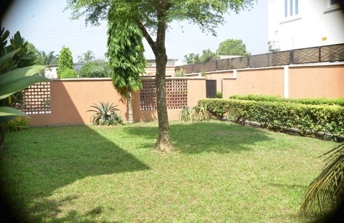 Lekki Phase 1 House | THE RED BRICK HOUSE, LEKKI