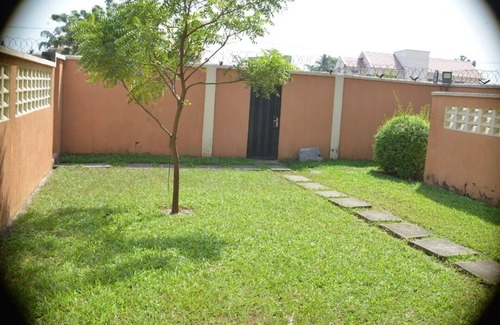 Lekki Phase 1 House | THE RED BRICK HOUSE, LEKKI