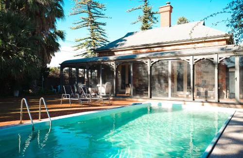 Glenelg South House | The Red Door: Expansive Home/Pool/4 BR w Ensuites