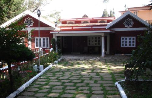 Fern Hill Bed & Breakfast | The Red House