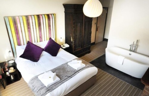 Cambridge Hotel | The Red Lion