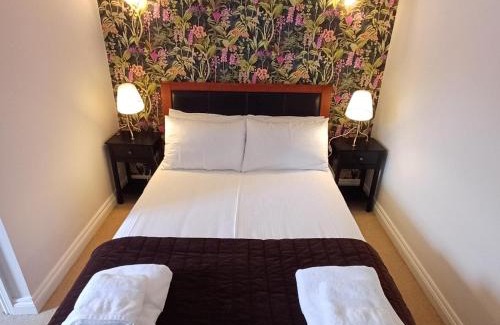 Heytesbury Hotel | The Red Lion Heytesbury