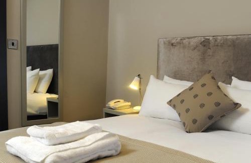 Cambridge Hotel | The Red Lion Hotel