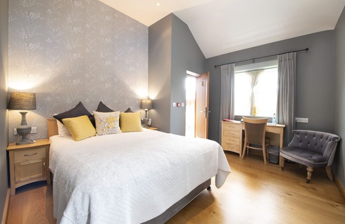 Hinxton Hotel | The Red Lion Inn