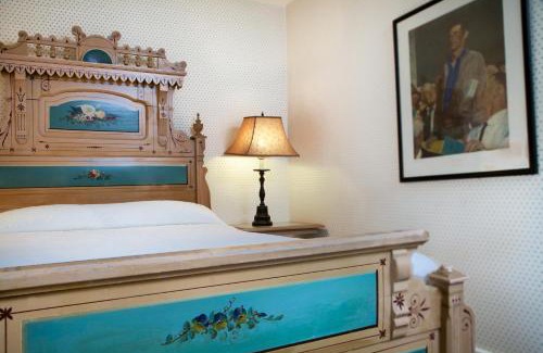 Stockbridge Hotel | The Red Lion Inn
