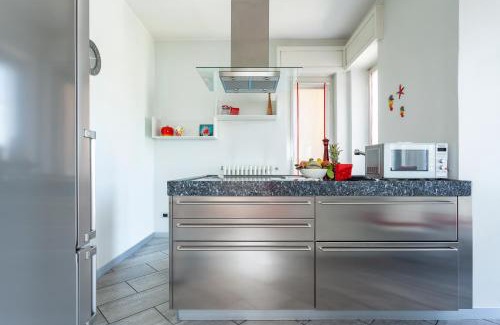 Sesto Calende Apartment | the red penthouse - family apart with terrace 2 bedroom private park