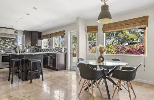 Raskin Estates House | The Redfield House