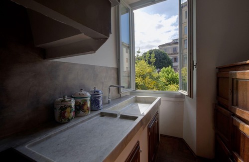 San Lorenzo Apartment | The Rediscovered House