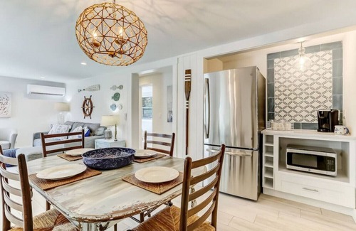 Fernandina Beach Condo | The Reef | Cozy Hideaway | Private Patio | Located Steps from the Beach