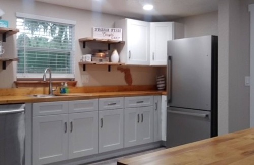 Fruitland Cottage | The Reeling Inn on the River