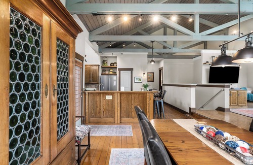 Smithville Ski Chalet | The Refuge Overlooking Center Hill Lake