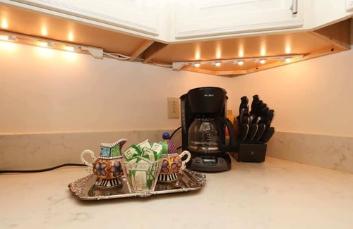 Oxford Condo | The Regal at High Cotton by Apex Short Term Stays
