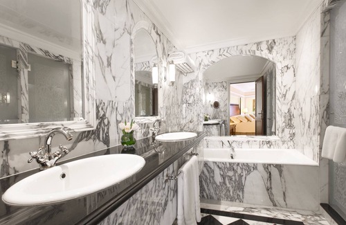 Al-Bidea Hotel | The Regency Hotel, Kuwait