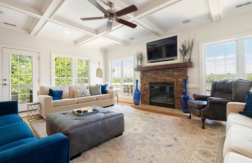 Wise House | The Remedy at Lake Gaston - Main Lake w/ Sunrise and Sunsets views - Sleeps 14