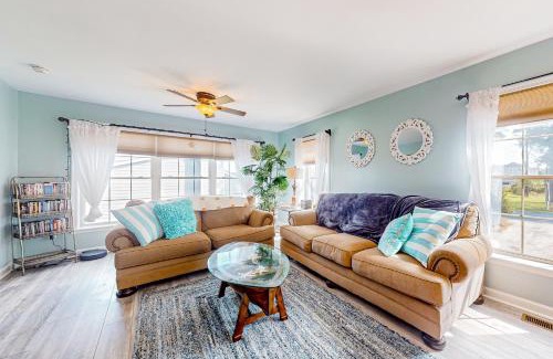 Cedar Neck House | The Reservation - 38601 Indian Trail