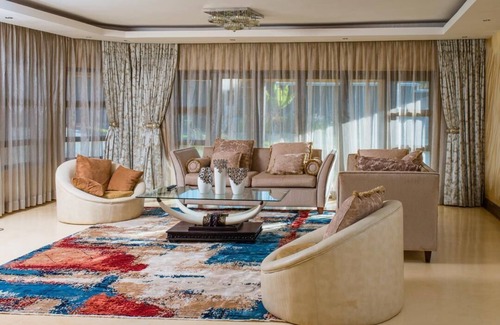 Harare East House | The Residence Grand Villa