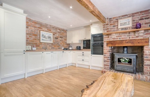 Crook House | The Residence - Sleeps 10, 2 Hot Tubs near Durham & Bishop Auckland