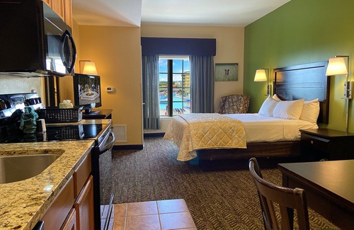 Sevierville Hotel | The Resort at Governor's Crossing